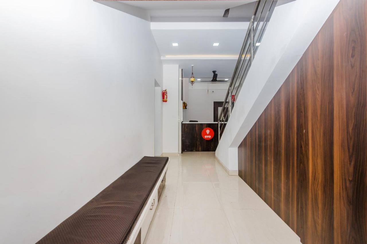 OYO 13660 Cliff Hanger Mumbai Exterior foto